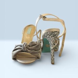 Betsey Johnson Glitter Heel Slingback Sandals – Size 10 – Bow Detail